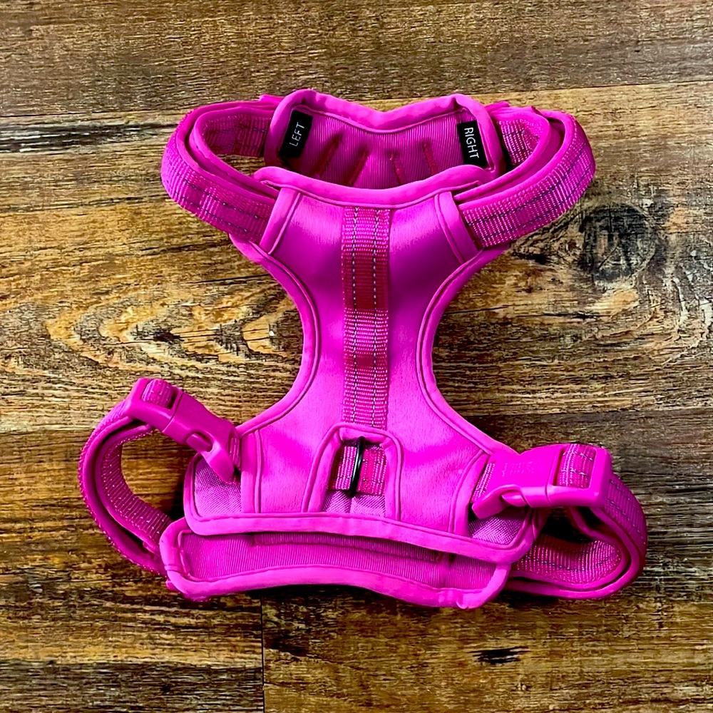 Boots & Barkley reflective pink dog harness from Target